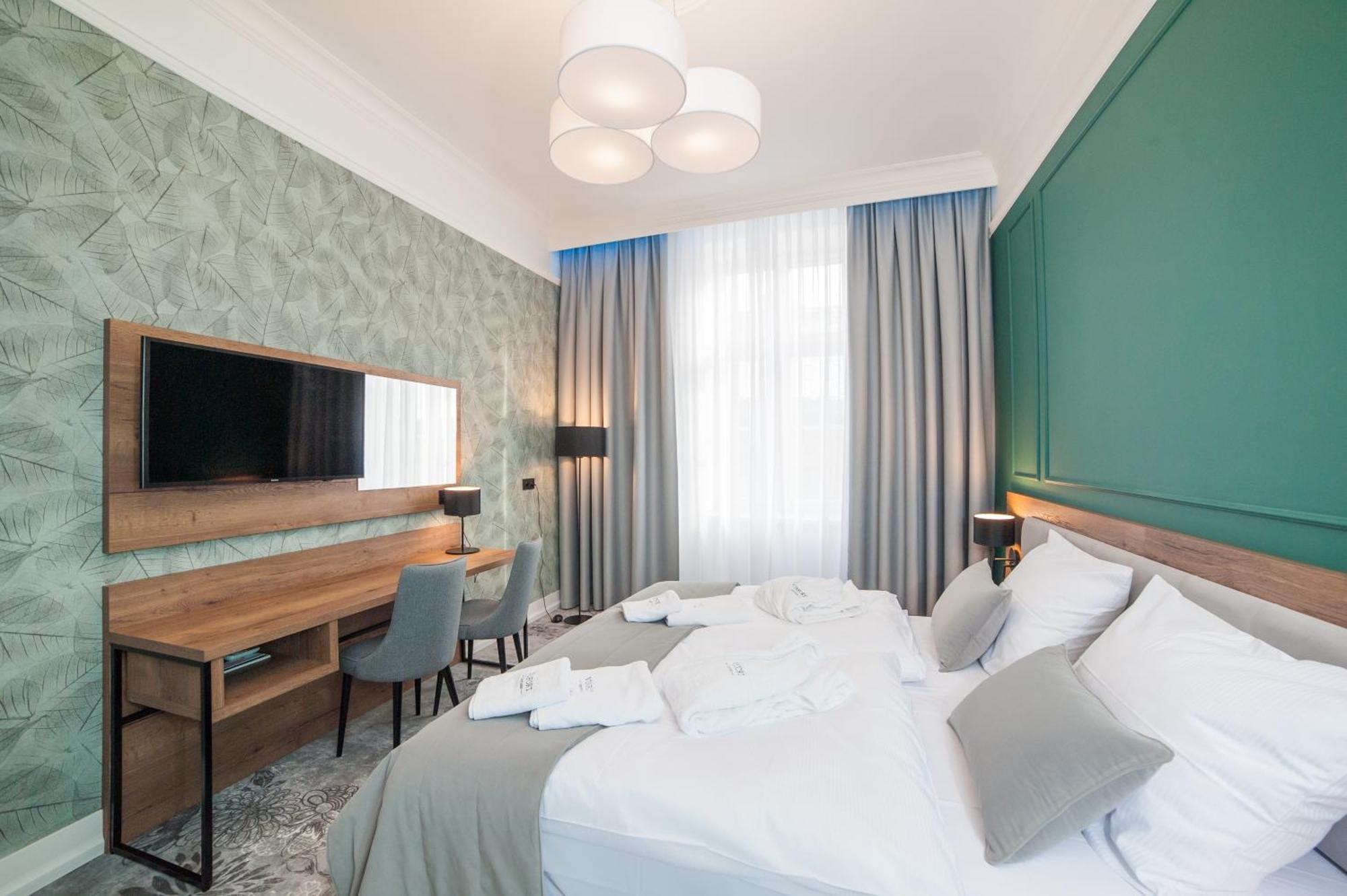 Vinfort Aparthotel Krakow Exterior photo